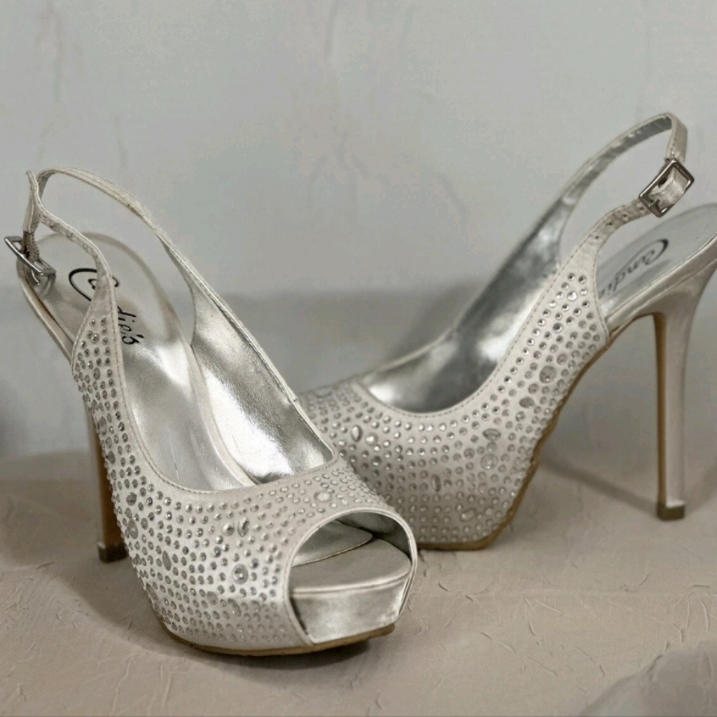 Candie's Rhinestones Embellished Open Toe Sling Back Stilletoes Silver 8.5m